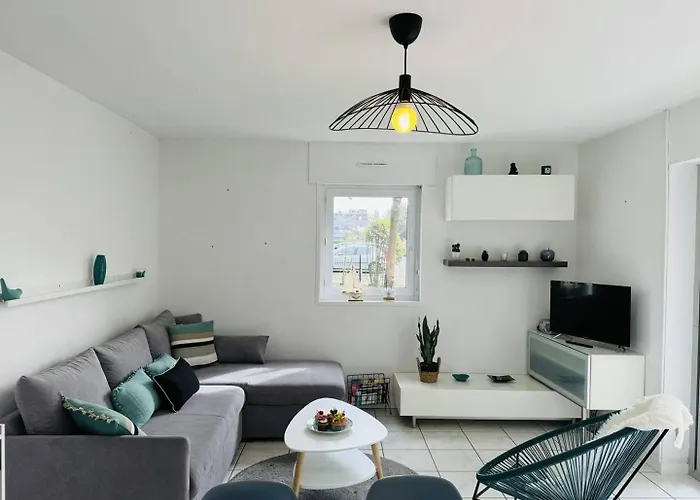 Appartement Confortable, 2 Chambres, Proche Plage